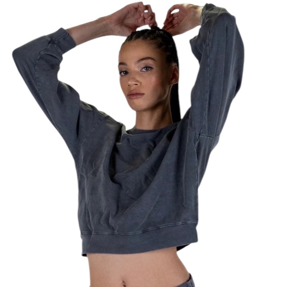Lacausa Slater Crewneck Sweater in Washed Gray